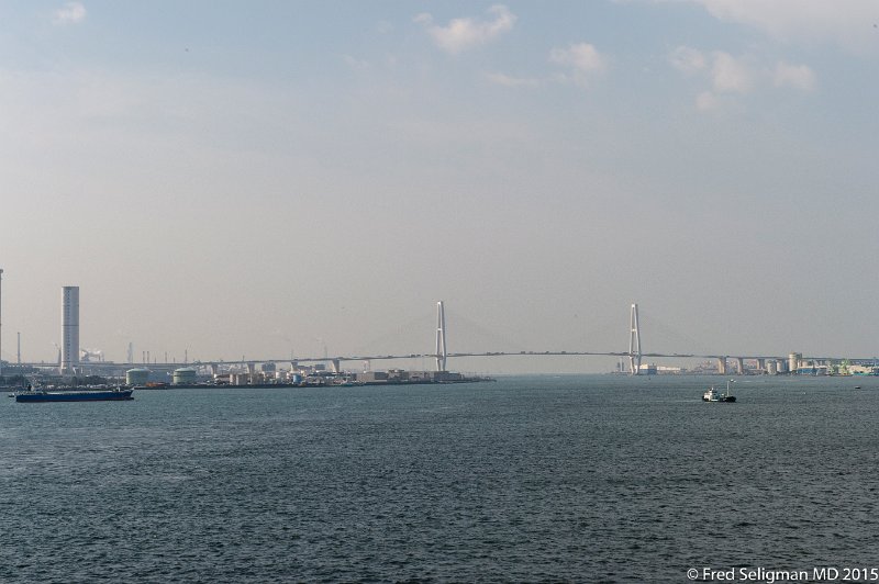 20150312_084459 D4S.jpg - Meiko Chuo Bridge, Nagoya harbor